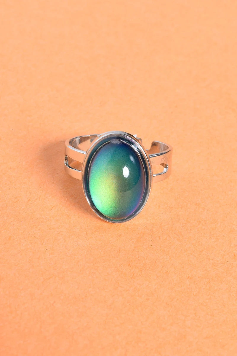 Classic 90S Deadstock in the Mood Ring - Adjustable / Silver / Oval